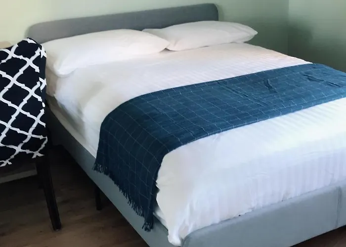 Edinburgh City Centre Old Town Holiday Apartment 3 Bedrooms